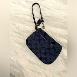 Coach Signature Wristlet Black